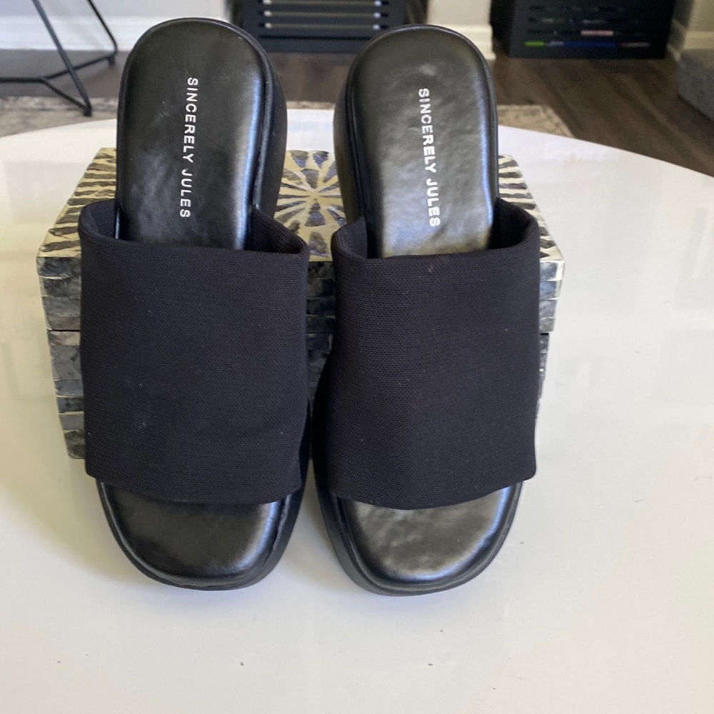 Comfort Platform Sandals